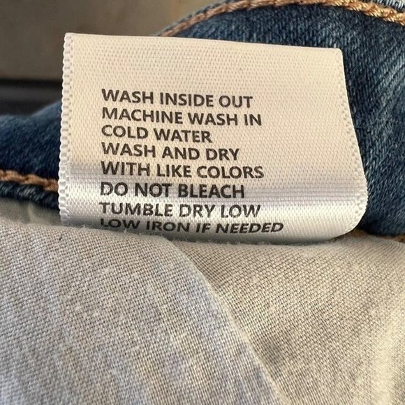 Kancan Women's Size 33 Distressed Raw Hem Roll Cuff Straight Leg Jeans - Picture 9 of 9